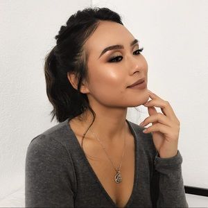 Meet your Posher, Janita